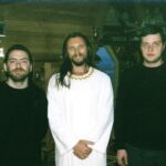Chillin' with the Jesus. L-R: Daniel Kalder, Vissarion Christ, Semyon Stankevich.