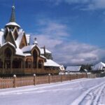 Vissarionite cathedral, Petropavlovka: built by city slickers with no experience of construction.